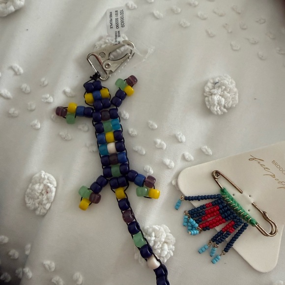 NWT Free PeopleKeychain & Brooch Bundle - Picture 2 of 2